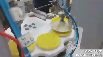 Автомат упаковки меда в пластиковые ведерки